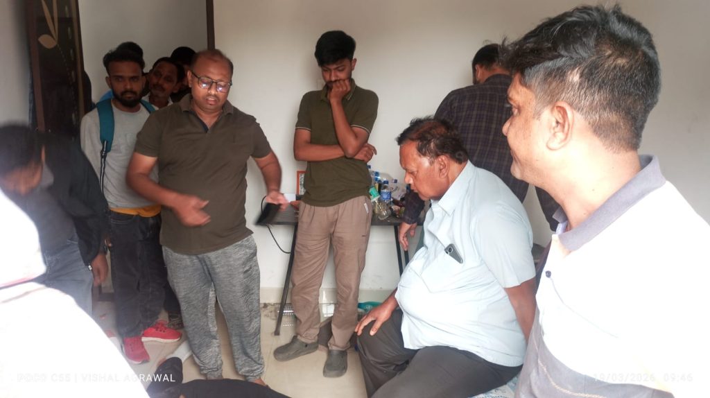 संदिग्ध अवस्था में घर के अंदर बंद मिला बैंक अधिकारी का शव