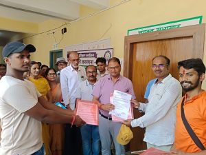 Cow Honor Campaign: Demand to declare cow as 'Mother of the Nation', memorandum submitted to Gomia BDO