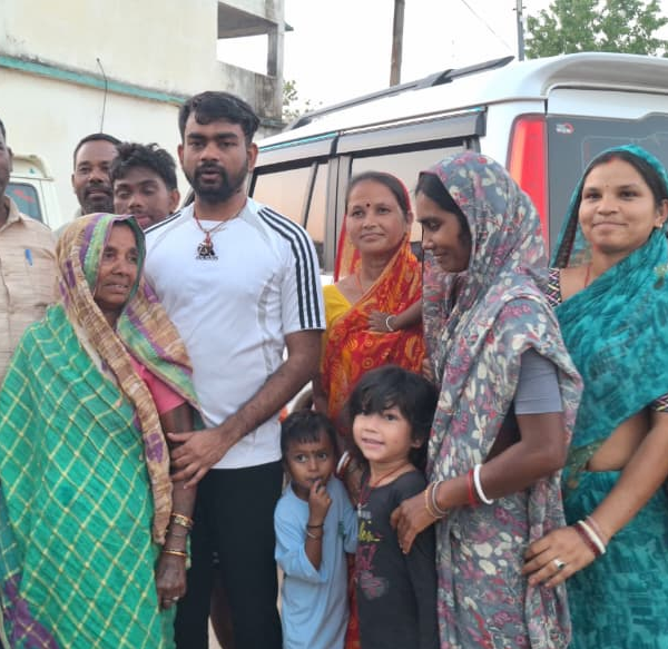 Manoj Mahato, a migrant worker from Gomia, died in Dubai.