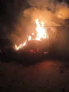 Late evening lightning wreaks havoc: A massive fire breaks out in a scaffolding in Gomia, causing huge losses to farmers.