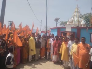 Religious enthusiasm: Grand inauguration of Shri Shri 1008 Rudra Maha Yagya and Radha-Krishna Pran Pratishtha in Dhendha of Gomia, ground breaking ceremony took place.
