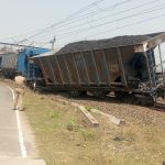 Gomia: Four wagons of a goods train derailed near Dumri Bihar railway station