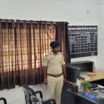 Bokaro SP conducted surprise inspection of Chatrochatti and IEL police stations
