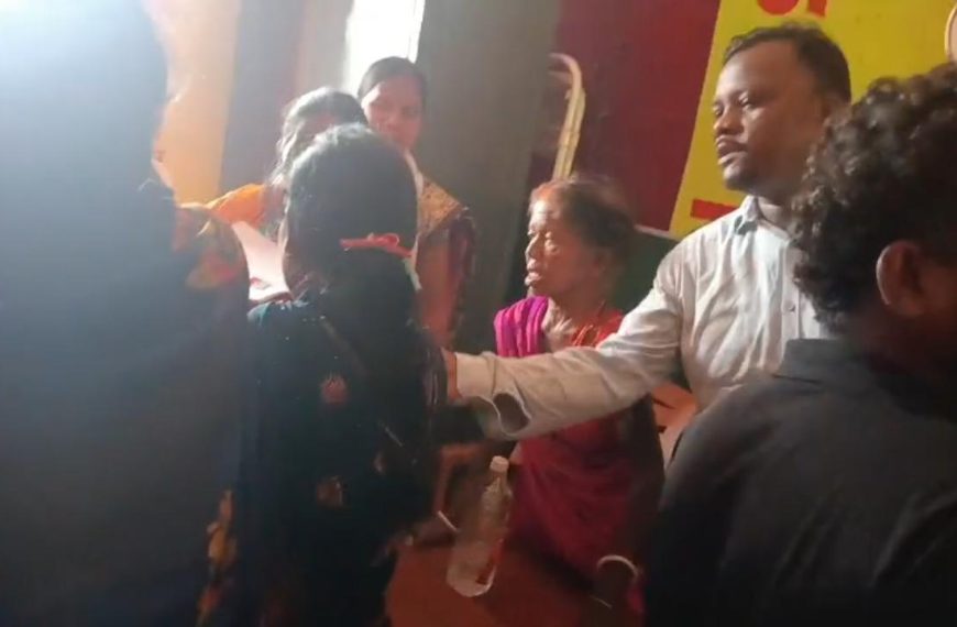 Gomia: Uproar in the general meeting regarding the selection of Anganwadi assistants