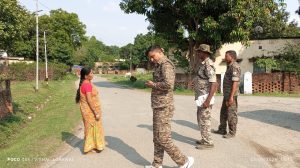 Chain snatchers are active again in Gomia, this time a woman returning from the bank is the victim.