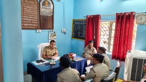 Bokaro SP inspected several police stations and directed for speedy disposal of pending cases.