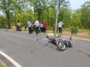 Road accident on Karmatand-Cheliatand main road