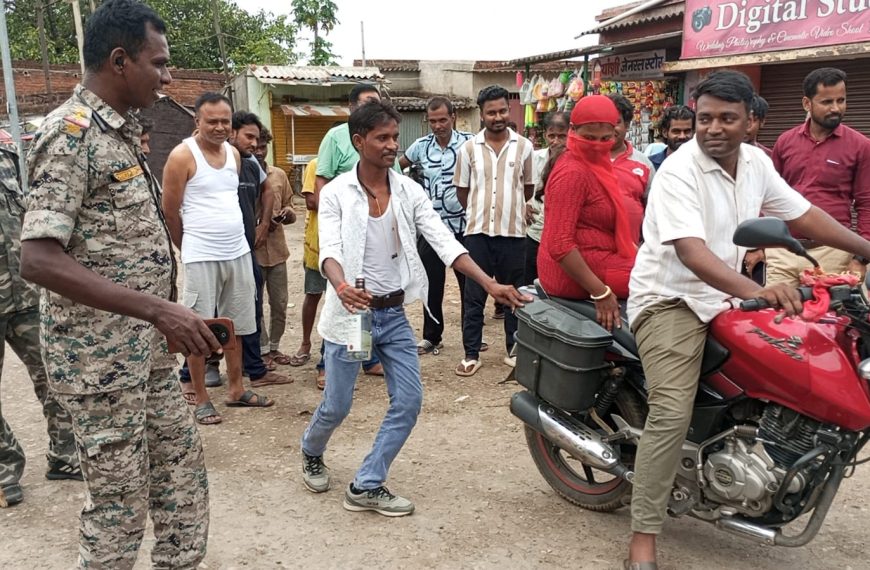 Gomia: Awareness campaign against substance abuse by IEL police and villagers