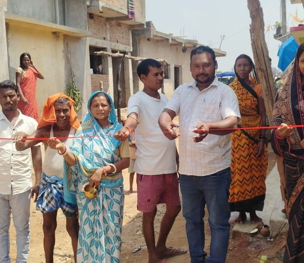 Gomia: Foundation stone laid for a 250-foot PCC road in Kurknalo village; villagers' long-standing demand fulfilled.