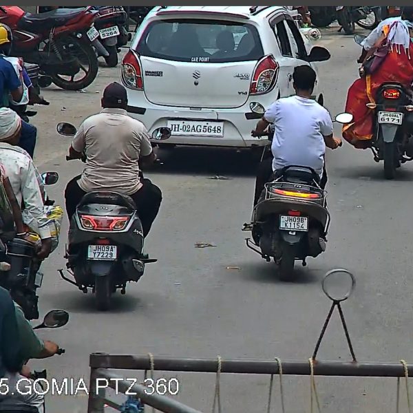 Gomia Mor will be under 24-hour CCTV surveillance; online challans will be issued for riding without a helmet or violating traffic rules.