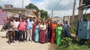 Gomia: Villagers oppose connecting a commercial connection to a domestic transformer; level serious allegations against a cotton factory.