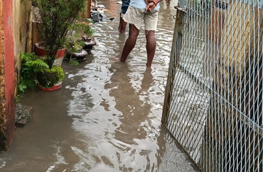 Rainwater floods Gomia power substation, causing hours of power outage in hundreds of villages connected to five feeders