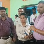 Gomia: Certificate distribution ceremony at RIIT Hosir; successful students felicitated.