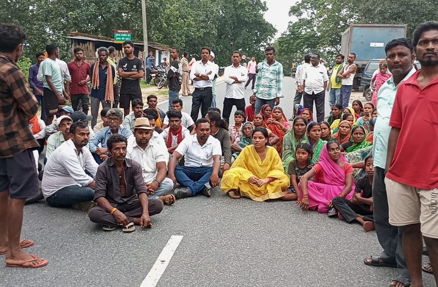 gomia-vishnugarh-road-accident-jamnijara-woman-death
