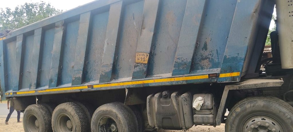 Truck
